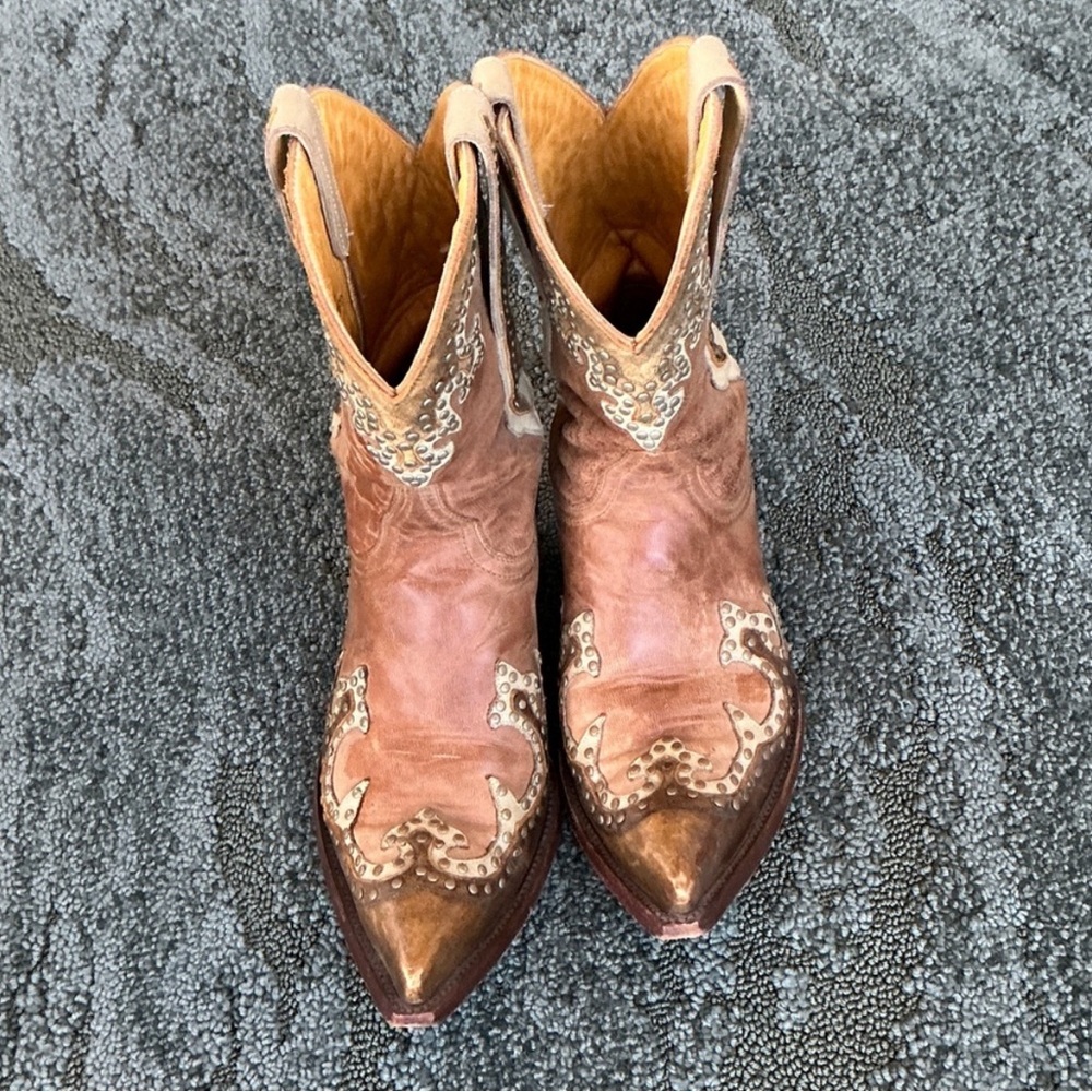 Old gringo cowboy boots !